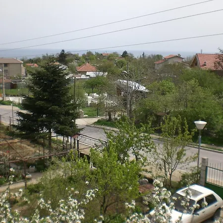 Guest Slona Varna